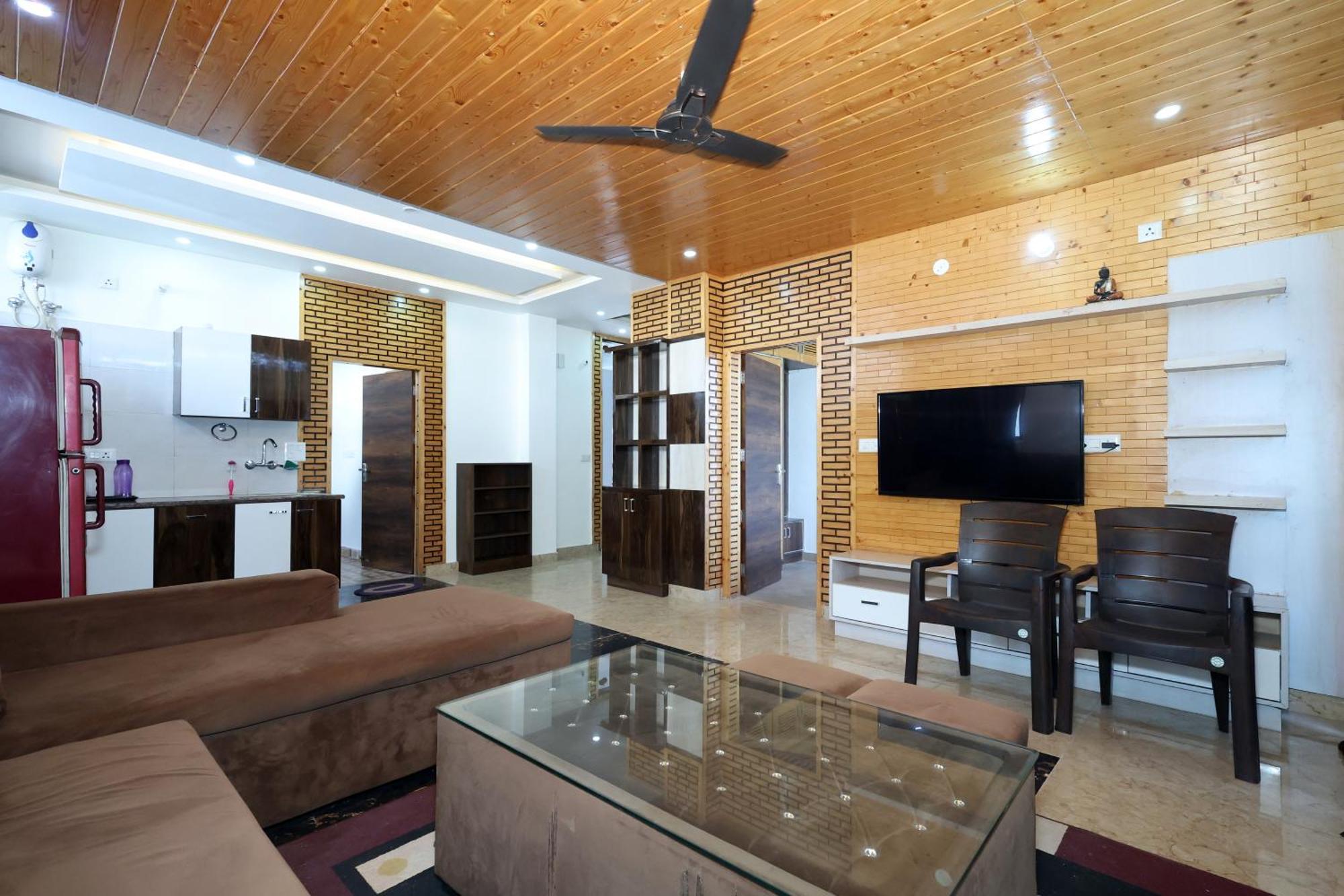 Cozy Heavenn 2Bhk I Kasauli I Mountain View 93O68I282O Lejlighed Eksteriør billede